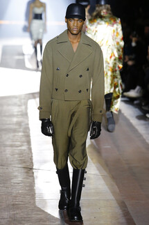 Moschino FALL 2018 MENSWEAR Milan MFW коллекция Moschino осень 2018 мужская неделя моды в Милане Mainstyles